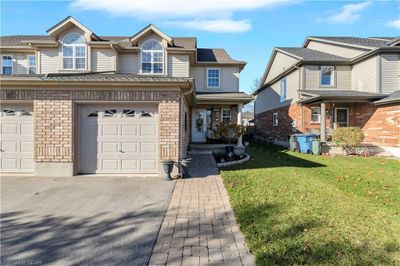 84 Wilton Rd, Townhouse with 3 bedrooms, 3 bathrooms and 2 parking in Guelph ON | Image 3