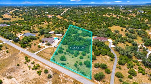 284 Sweet Clover Dr, Spring Branch, TX, 78070-5393 | Card Image
