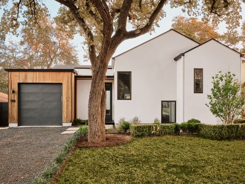 208 El Paso St, Austin, TX, 78704-6322 | Card Image