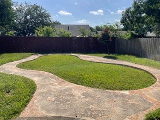 5312 Queens Ct, House other with 3 bedrooms, 2 bathrooms and null parking in Lake Dallas TX | Image 11