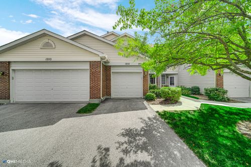 1202 S Parkside Dr, Palatine, IL, 60067-9012 | Card Image