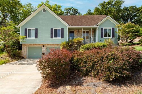 18401 E 26th Terrace Ct S, Independence, MO, 64057-2424 | Card Image