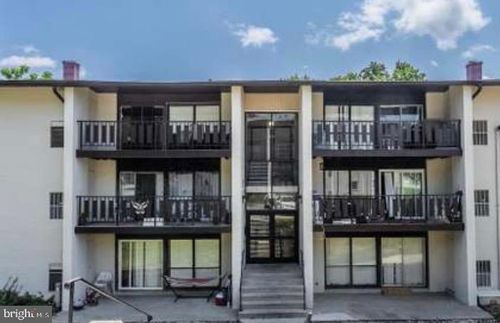 8-303-3138 Brinkley Rd, TEMPLE HILLS, MD, 20748-6314 | Card Image