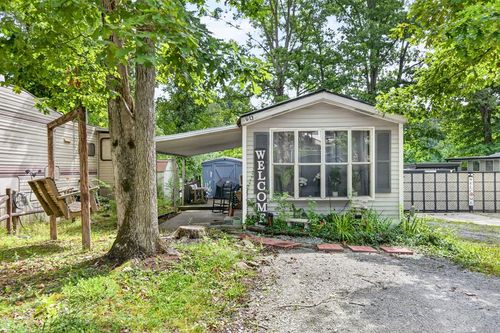 9227 Cherokee Trl, Crossville, TN, 38572-4502 | Card Image