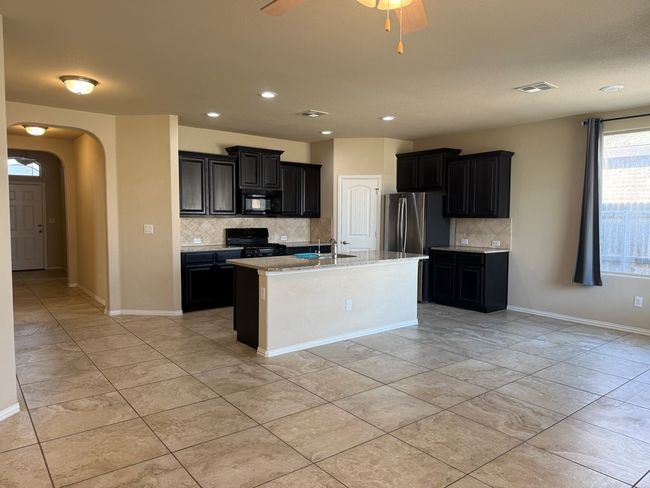6409 Vanguard Rd, House other with 3 bedrooms, 2 bathrooms and 2 parking in Midland TX | Image 5