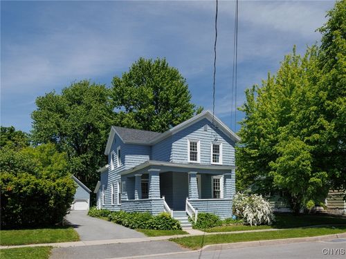 427 Flower Ave E, Watertown, NY, 13601-3401 | Card Image