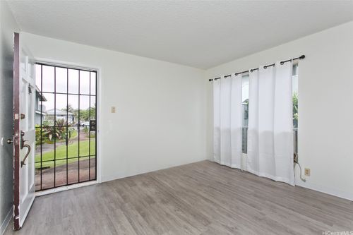 apt-t3-94-1045 Paha Pl, Waipahu, HI, 96797-4457 | Card Image