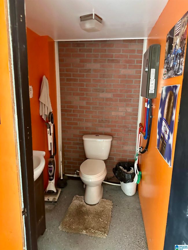 12325 Us Highway 411 N, House other with 3 bedrooms, 3 bathrooms and null parking in Centre AL | Image 26