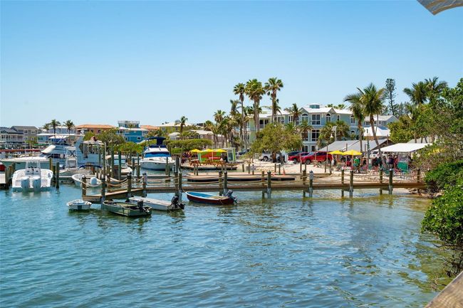 14 - 901 Gulf Dr S, Condo with 2 bedrooms, 2 bathrooms and null parking in Bradenton Beach FL | Image 44