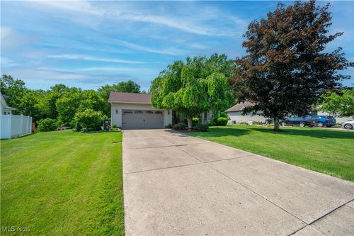 3661 Meander Reserve Circle, Canfield, OH, 44406 | Card Image