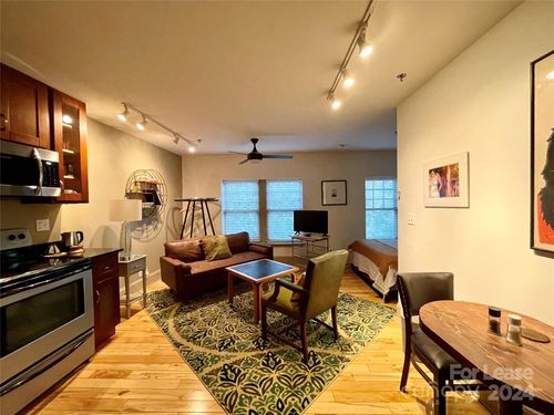 302-5 W Walnut St, Asheville, NC, 28801-8101 | Card Image