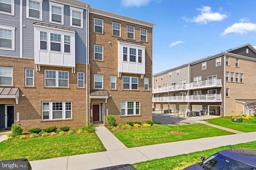 10552 Neil Armstrong Way, LANHAM, MD, 20706-2578 | Card Image