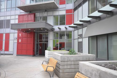 302-10 Brentwood Common Nw, Calgary, AB, T2L2L6 | Card Image