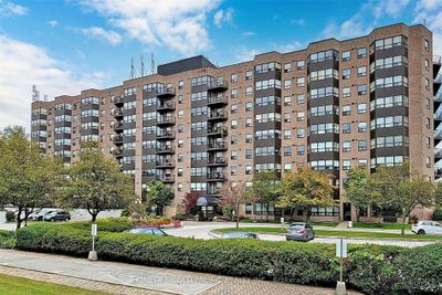 806 - 2 Raymerville Dr, Condo with 1 bedrooms, 1 bathrooms and 1 parking in Markham ON | Image 2