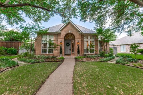 6841 Colonnade Dr, Plano, TX, 75024-6319 | Card Image