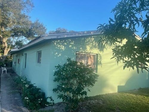 414 N 18th St, Fort Pierce, FL, 34950-7965 | Card Image