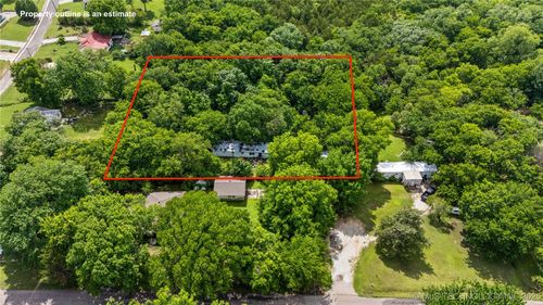 905 W 5th St, Ada, OK, 74820-3285 | Card Image