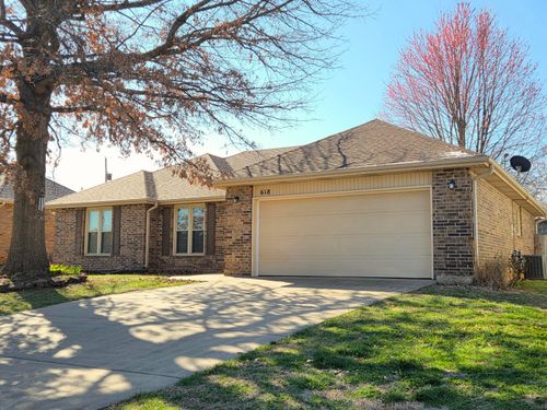 618 W Greenwood St, Springfield, MO, 65807-3430 | Card Image