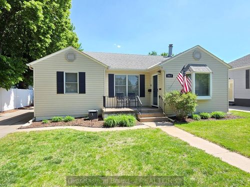 2417 W Division St, Grand Island, NE, 68803 | Card Image