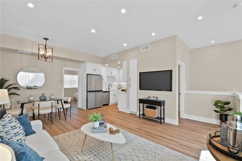 101-18092 Prairie Ave, Torrance, CA, 90504-3541 | Card Image