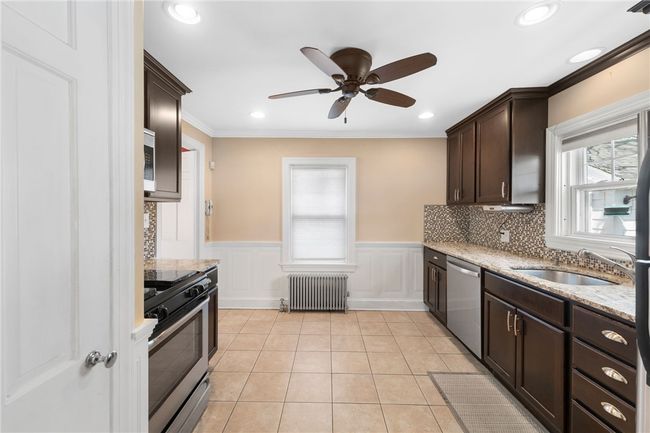 96 Brewster St, House other with 4 bedrooms, 2 bathrooms and 3 parking in Pawtucket RI | Image 4
