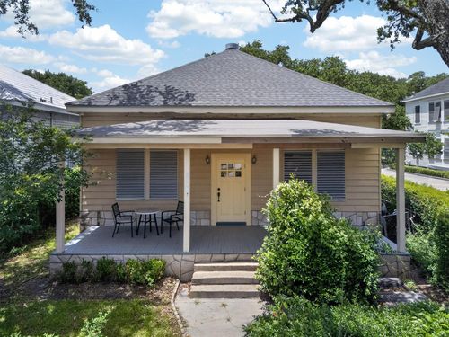 3310 Avenue O, Galveston, TX, 77550-6712 | Card Image