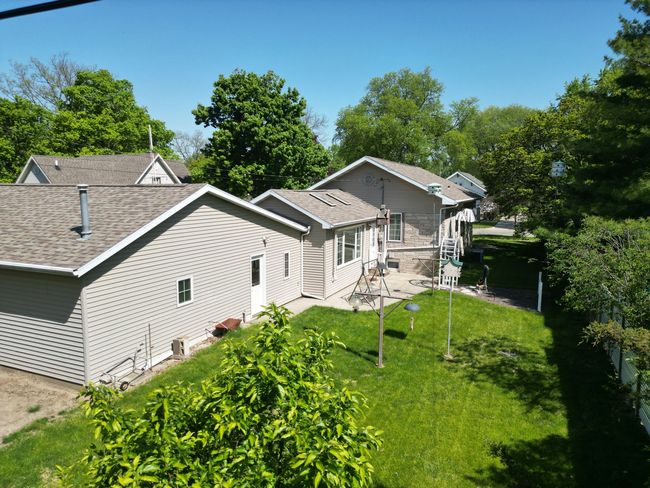 214 W Watson St, House other with 2 bedrooms, 2 bathrooms and 2 parking in Forrest IL | Image 36