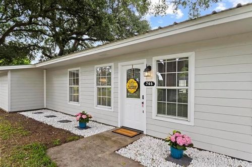 765 Sudduth Dr, Bridge City, TX, 77611-4021 | Card Image