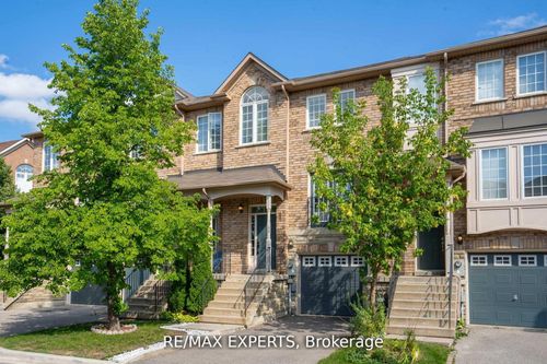 32-19 Foxchase Ave, Vaughan, ON, L4L9M9 | Card Image