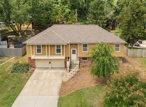 9008 Hadley St, Overland Park, KS, 66212-2957 | Card Image