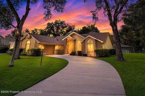 9084 Blaine Rd, SPRING HILL, FL, 34608-6104 | Card Image