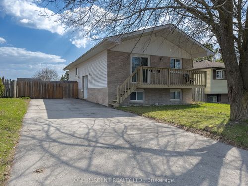 211 Reid St, Trenton, ON, K8V5W4 | Card Image