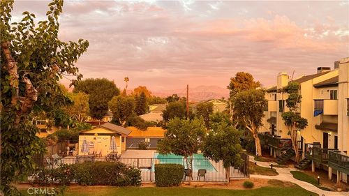 428 W 1st St, Tustin, CA, 92780-3042 | Card Image