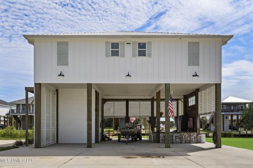 4021 Blue Jay St, Bay Saint Louis, MS, 39520-7502 | Card Image