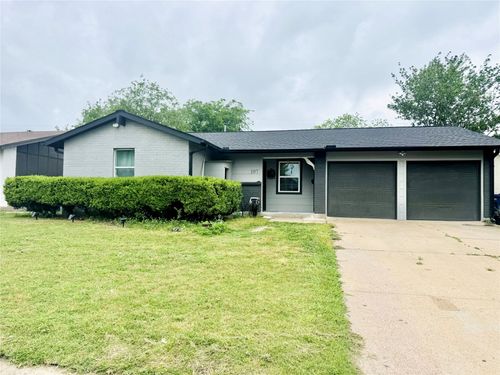 107 N Forest Crest Dr, Garland, TX, 75042-6213 | Card Image