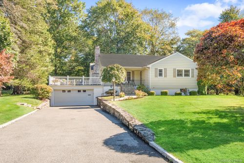 17 Birchwood Ln, Hartsdale, NY, 10530-3124 | Card Image