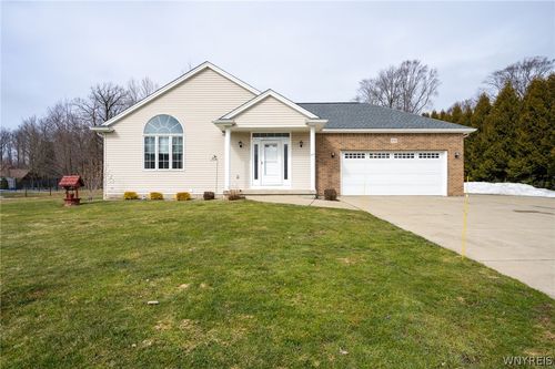 3050 Hillbrook Dr, Eden, NY, 14057-1246 | Card Image