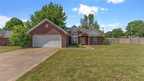8 Northaven St, Farmington, AR, 72730-9719 | Card Image