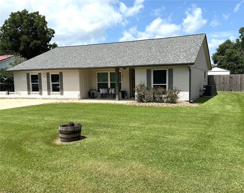 1407 Avenue F, Danbury, TX, 77534-9731 | Card Image