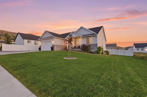 364 E 300 N, Richmond, UT, 84333-1755 | Card Image