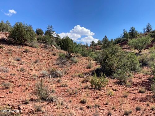 240 Cross Creek Cir, Sedona, AZ, 86336-6028 | Card Image