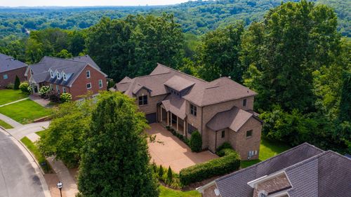 808 Saussy Ct, Nashville, TN, 37205-3007 | Card Image