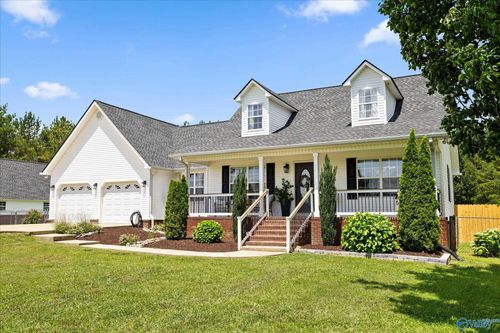 123 Plainview Dr, Rogersville, AL, 35652-4105 | Card Image