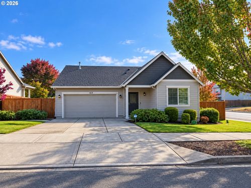 164 Sw Mallard St, McMinnville, OR, 97128-8305 | Card Image