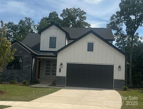 630 Hyder Trl, Tega Cay, SC, 29708-7417 | Card Image