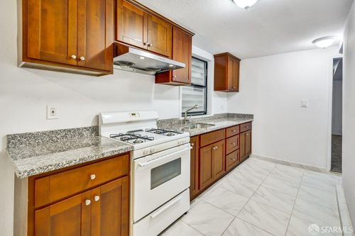 c-3050 California St, San Francisco, CA, 94115-2411 | Card Image