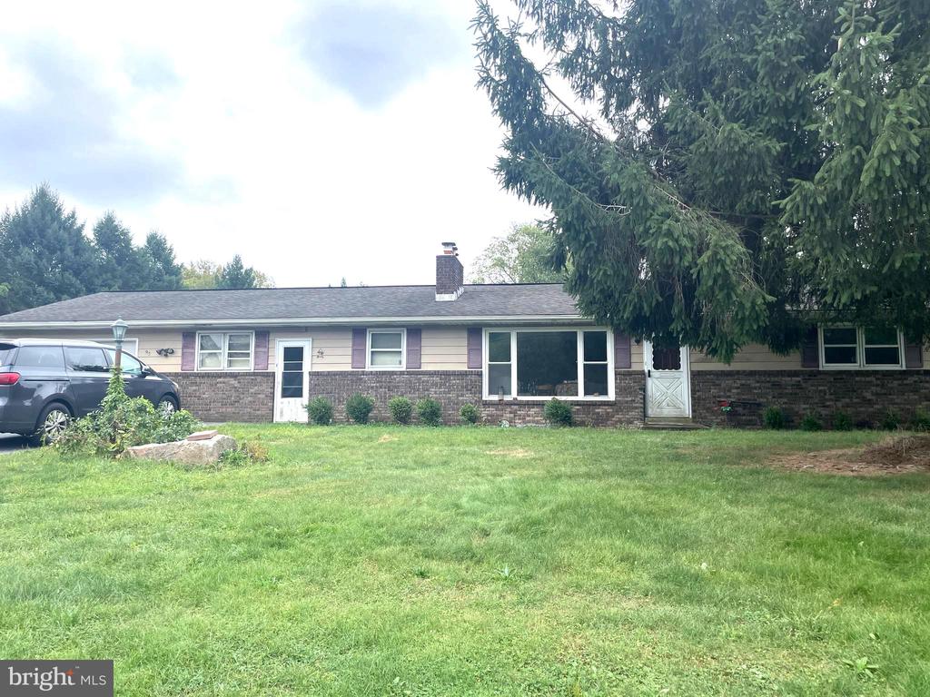 Sandy Hill Rd, Denver, PA 17517