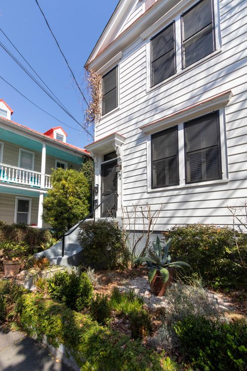 apt-a-64 Smith St, Charleston, SC, 29401-3312 | Card Image