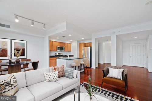 unit-505-4480 Market Commons Dr, FAIRFAX, VA, 22033-6061 | Card Image