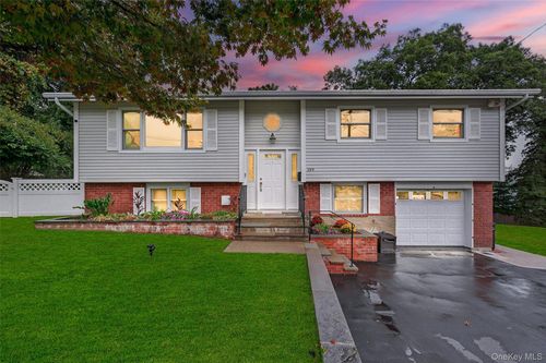 149 Cole Ct, Buchanan, NY, 10511-1505 | Card Image